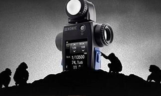 Оператор Иван Поморин и Sekonic L-858D.